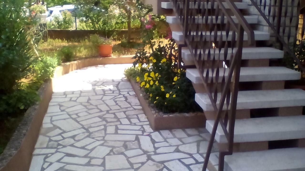 Apartment Tea Pula Exterior photo