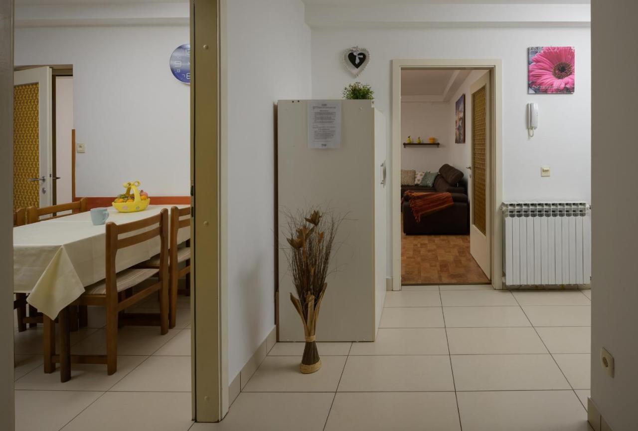 Apartment Tea Pula Exterior photo