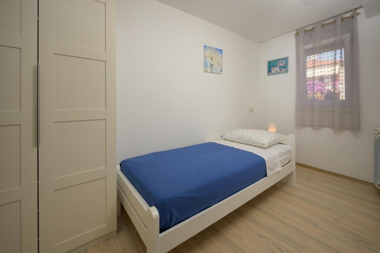Apartment Tea Pula Exterior photo